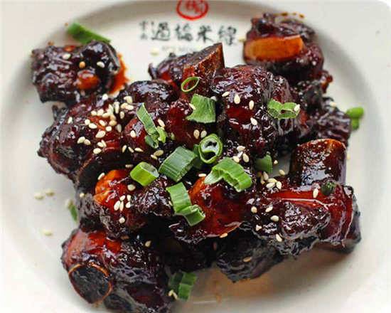 苗家排骨 Braised Pork Bone